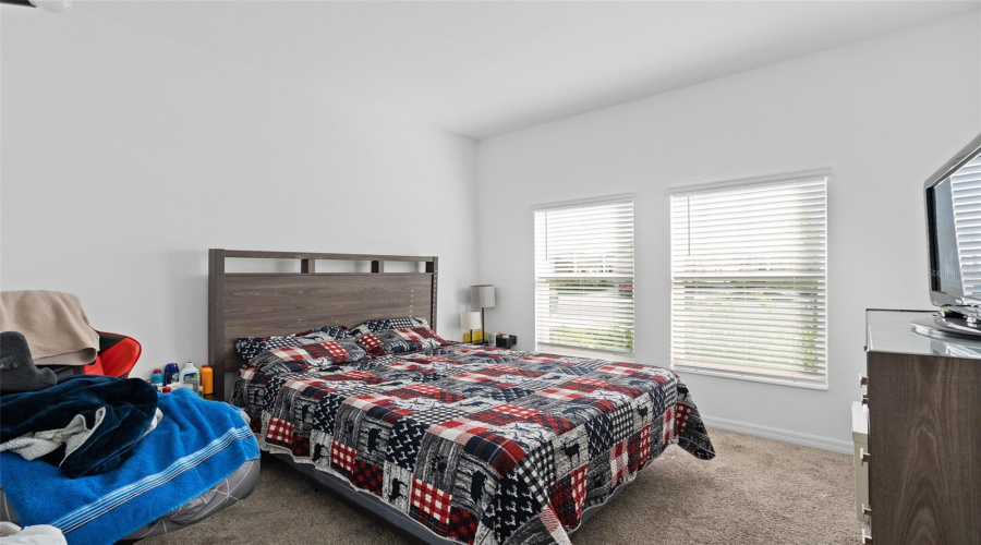 Kissimmee, Florida 34746, 4 Bedrooms Bedrooms, ,2 Bathroomsbathrooms,Residential,For Sale,Little Owl,Mfro6315049