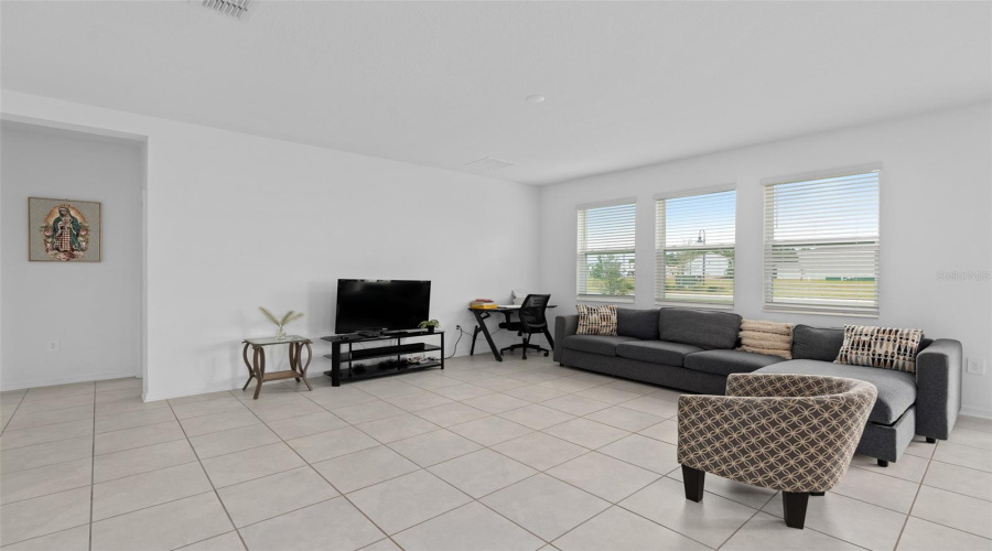 Kissimmee, Florida 34746, 4 Bedrooms Bedrooms, ,2 Bathroomsbathrooms,Residential,For Sale,Little Owl,Mfro6315049