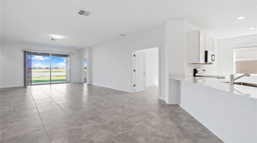 Davenport, Florida 33837, 4 Bedrooms Bedrooms, ,3 Bathroomsbathrooms,Residential,For Sale,Daring,Mfro6315023