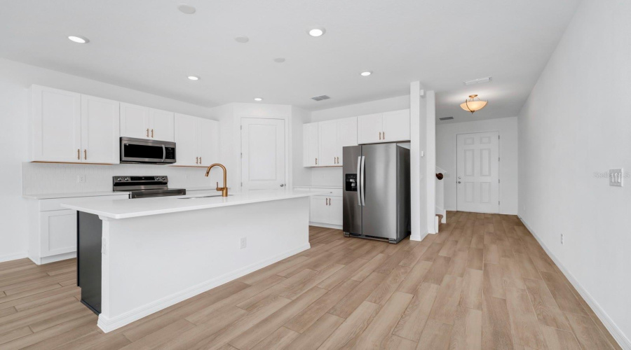 Davenport, Florida 33896, 4 Bedrooms Bedrooms, ,3 Bathroomsbathrooms,Residential,For Sale,Derwent,Mfro6315505