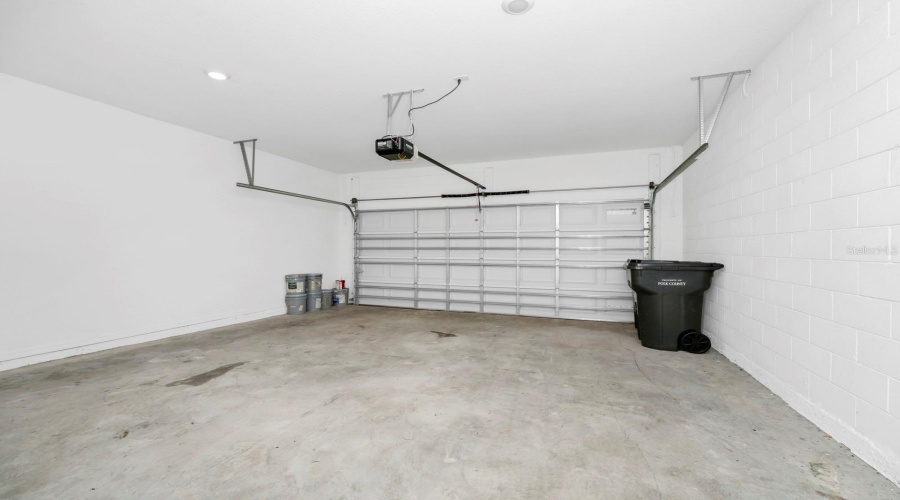 Davenport, Florida 33896, 4 Bedrooms Bedrooms, ,3 Bathroomsbathrooms,Residential,For Sale,Derwent,Mfro6315505