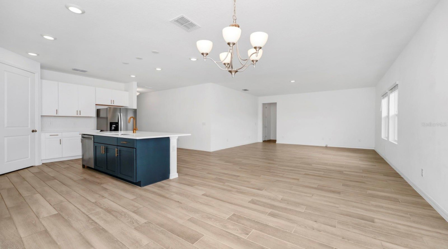 Davenport, Florida 33896, 4 Bedrooms Bedrooms, ,3 Bathroomsbathrooms,Residential,For Sale,Derwent,Mfro6315505