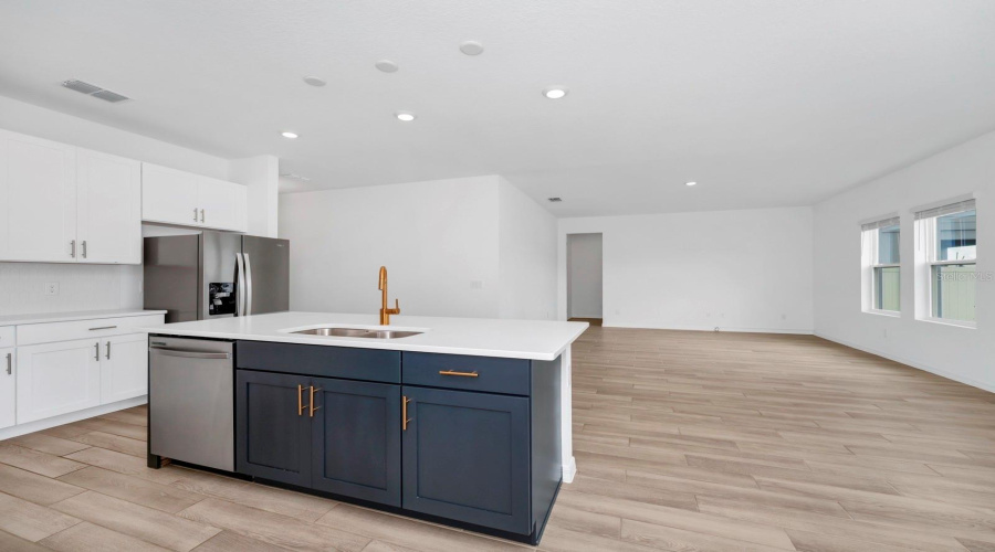 Davenport, Florida 33896, 4 Bedrooms Bedrooms, ,3 Bathroomsbathrooms,Residential,For Sale,Derwent,Mfro6315505