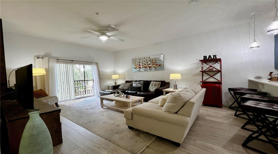 DAVENPORT, Florida 33897, 3 Bedrooms Bedrooms, ,2 BathroomsBathrooms,Residential,For Sale,GRAN BAHAMA,MFRS5128389