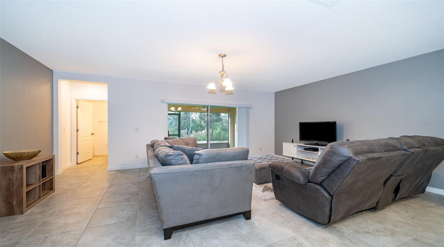 Davenport, Florida 33837, 3 Bedrooms Bedrooms, ,2 Bathroomsbathrooms,Residential,For Sale,Claire,Mfro6315545