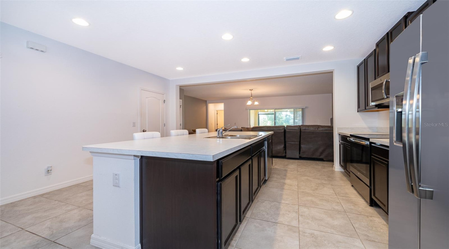 Davenport, Florida 33837, 3 Bedrooms Bedrooms, ,2 Bathroomsbathrooms,Residential,For Sale,Claire,Mfro6315545