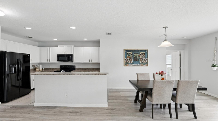 Davenport, Florida 33897, 4 Bedrooms Bedrooms, ,2 Bathroomsbathrooms,Residential,For Sale,Williamson,Mfro6315769