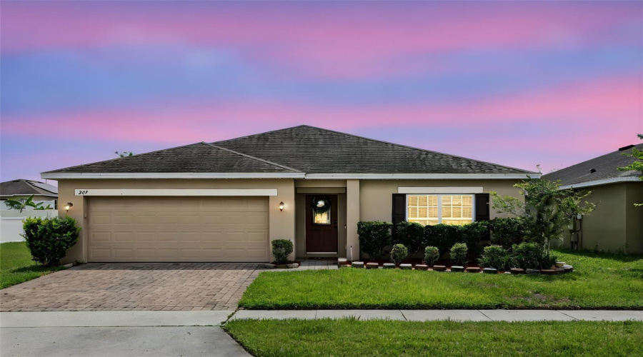 Davenport, Florida 33897, 4 Bedrooms Bedrooms, ,2 Bathroomsbathrooms,Residential,For Sale,Williamson,Mfro6315769
