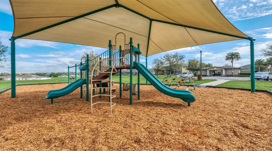 Davenport, Florida 33897, 4 Bedrooms Bedrooms, ,2 Bathroomsbathrooms,Residential,For Sale,Williamson,Mfro6315769