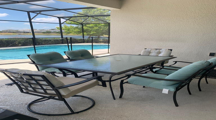 Kissimmee, Florida 34746, 4 Bedrooms Bedrooms, ,3 Bathroomsbathrooms,Residential,For Sale,Monado,Mfrs5128414