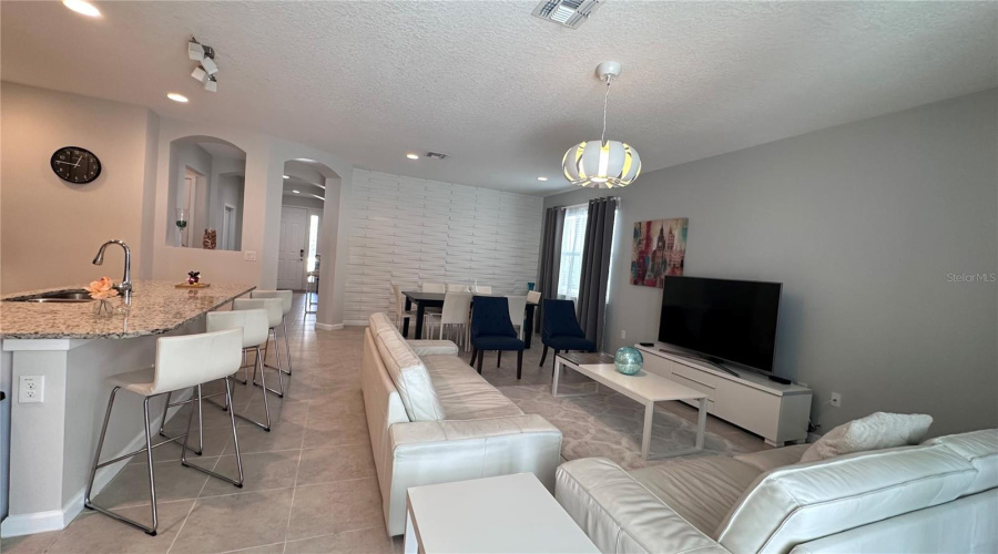 KISSIMMEE, Florida 34746, 4 Bedrooms Bedrooms, ,3 BathroomsBathrooms,Residential,For Sale,MONADO,0,MFRS5128414