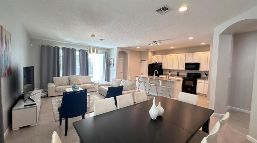 KISSIMMEE, Florida 34746, 4 Bedrooms Bedrooms, ,3 BathroomsBathrooms,Residential,For Sale,MONADO,0,MFRS5128414