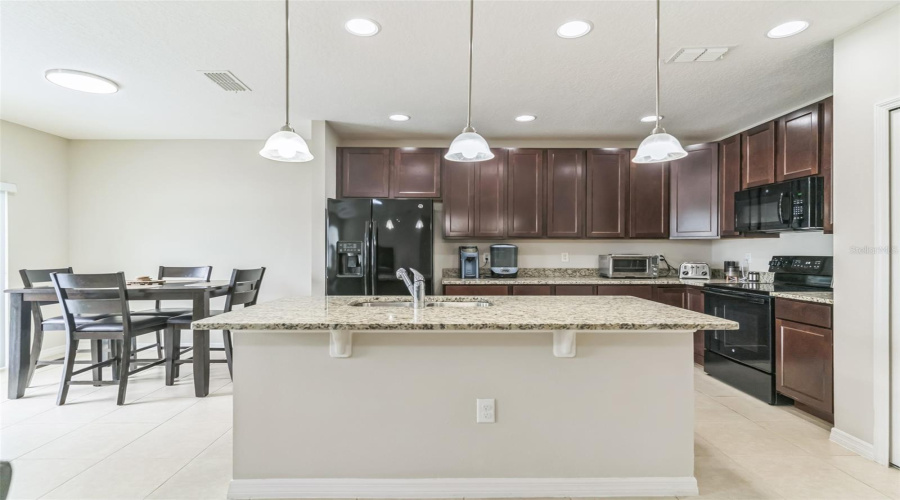 Davenport, Florida 33837, 4 Bedrooms Bedrooms, ,2 Bathroomsbathrooms,Residential,For Sale,Sardinia,Mfrtb8393808