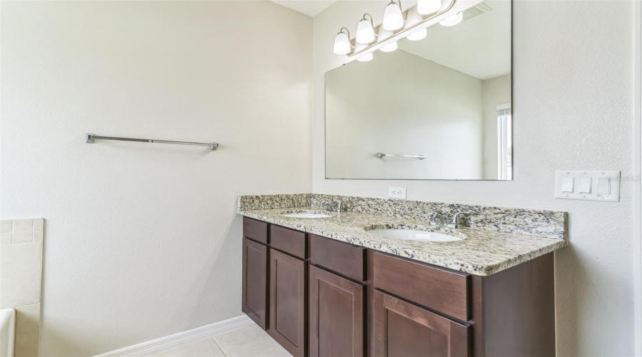 Davenport, Florida 33837, 4 Bedrooms Bedrooms, ,2 Bathroomsbathrooms,Residential,For Sale,Sardinia,Mfrtb8393808