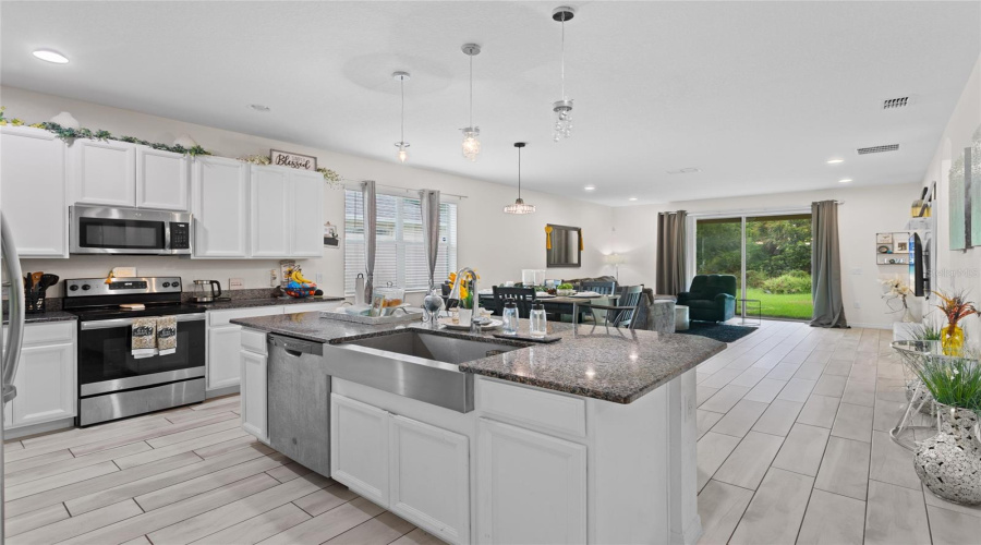 Kissimmee, Florida 34746, 3 Bedrooms Bedrooms, ,2 Bathroomsbathrooms,Residential,For Sale,Jernigan,Mfro6315856