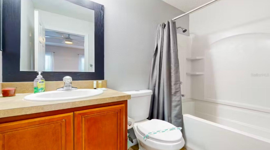 Kissimmee, Florida 34746, 3 Bedrooms Bedrooms, ,3 Bathroomsbathrooms,Residential,For Sale,Paradise Cay,Mfrtb8393909