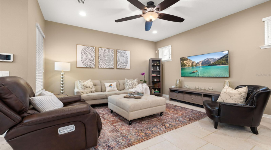 Celebration, Florida 34747, 3 Bedrooms Bedrooms, ,2 Bathroomsbathrooms,Residential,For Sale,Castile,Mfrs5128253
