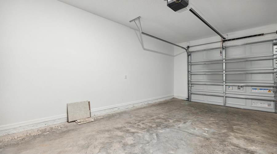 DAVENPORT, Florida 33896, 3 Bedrooms Bedrooms, ,2 BathroomsBathrooms,Residential,For Sale,LONGBOAT,0,MFRO6315949
