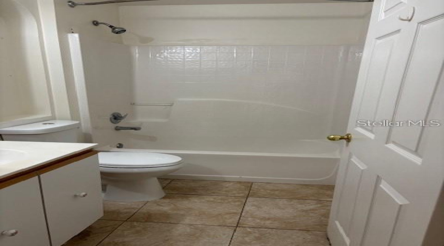 KISSIMMEE, Florida 34746, 3 Bedrooms Bedrooms, ,2 BathroomsBathrooms,Residential,For Sale,AUGUSTA,0,MFRR4909435