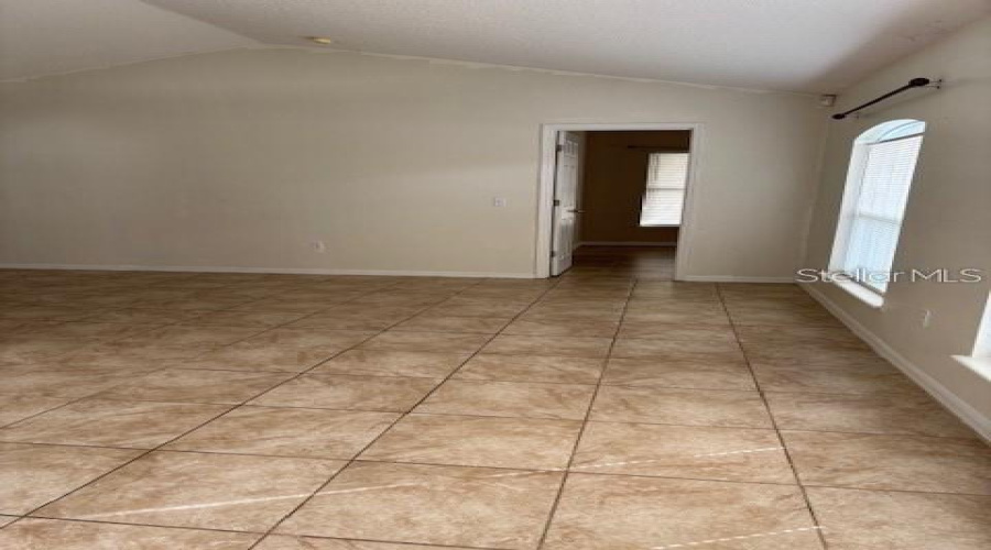 KISSIMMEE, Florida 34746, 3 Bedrooms Bedrooms, ,2 BathroomsBathrooms,Residential,For Sale,AUGUSTA,0,MFRR4909435