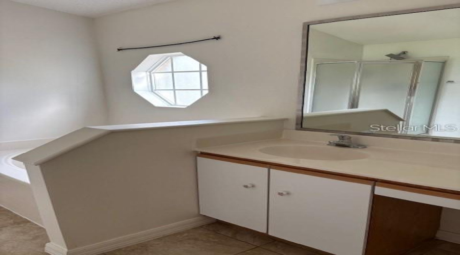 KISSIMMEE, Florida 34746, 3 Bedrooms Bedrooms, ,2 BathroomsBathrooms,Residential,For Sale,AUGUSTA,0,MFRR4909435