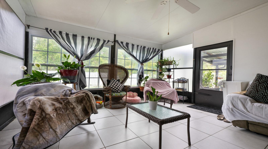 One Of Two Lanai's!