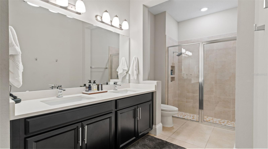 Orlando, Florida 32836, 4 Bedrooms Bedrooms, ,3 Bathroomsbathrooms,Residential,For Sale,Chilton,Mfro6313429