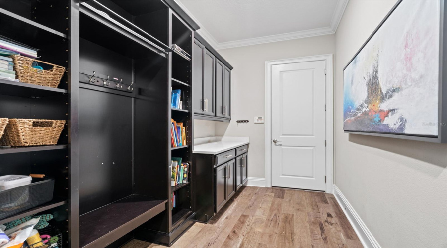 Orlando, Florida 32836, 4 Bedrooms Bedrooms, ,3 Bathroomsbathrooms,Residential,For Sale,Chilton,Mfro6313429