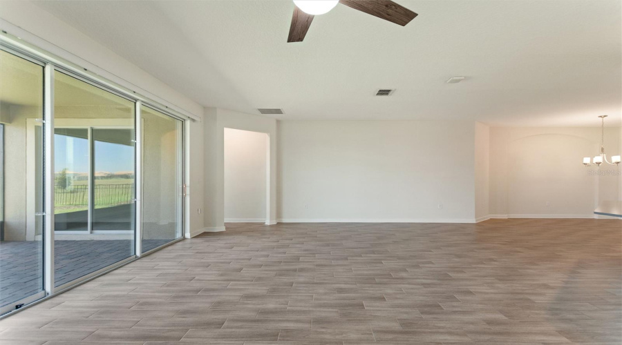 DAVENPORT, Florida 33896, 4 Bedrooms Bedrooms, ,2 BathroomsBathrooms,Residential,For Sale,DOWNSWING,0,MFRS5128479