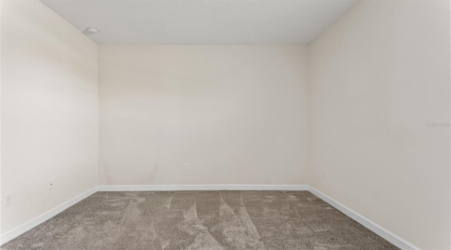 DAVENPORT, Florida 33896, 4 Bedrooms Bedrooms, ,2 BathroomsBathrooms,Residential,For Sale,DOWNSWING,0,MFRS5128479