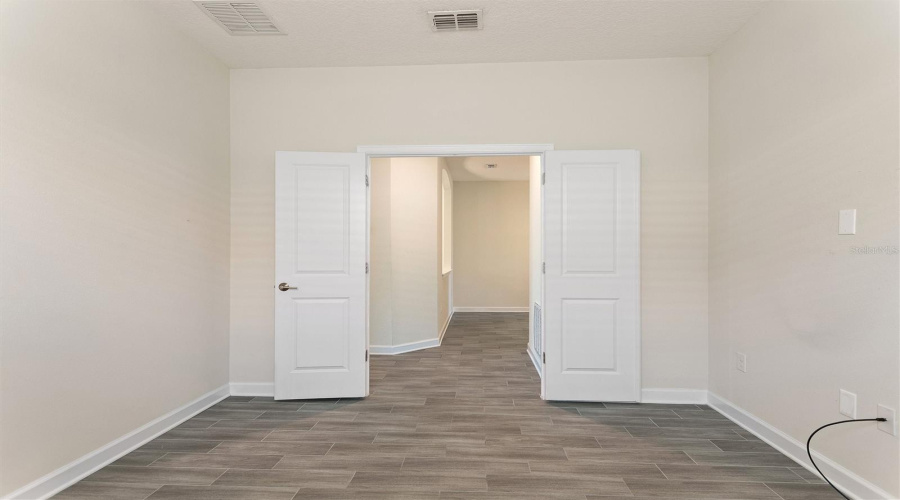 DAVENPORT, Florida 33896, 4 Bedrooms Bedrooms, ,2 BathroomsBathrooms,Residential,For Sale,DOWNSWING,0,MFRS5128479