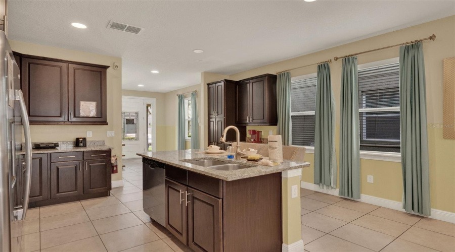 Kissimmee, Florida 34747, 8 Bedrooms Bedrooms, ,7 Bathroomsbathrooms,Residential,For Sale,Brookhurst,Mfrs5128335