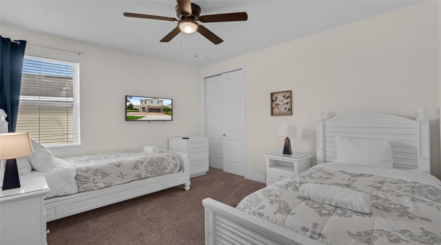 KISSIMMEE, Florida 34747, 8 Bedrooms Bedrooms, ,7 BathroomsBathrooms,Residential,For Sale,MARKER,0,MFRS5128347