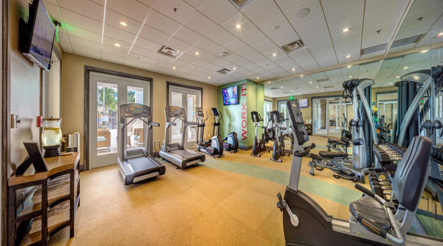 KISSIMMEE, Florida 34747, 8 Bedrooms Bedrooms, ,7 BathroomsBathrooms,Residential,For Sale,PENDANT,0,MFRS5128341