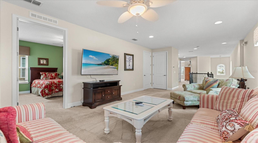 REUNION, Florida 34747, 5 Bedrooms Bedrooms, ,5 BathroomsBathrooms,Residential,For Sale,CASTLE PINES,0,MFRO6312203