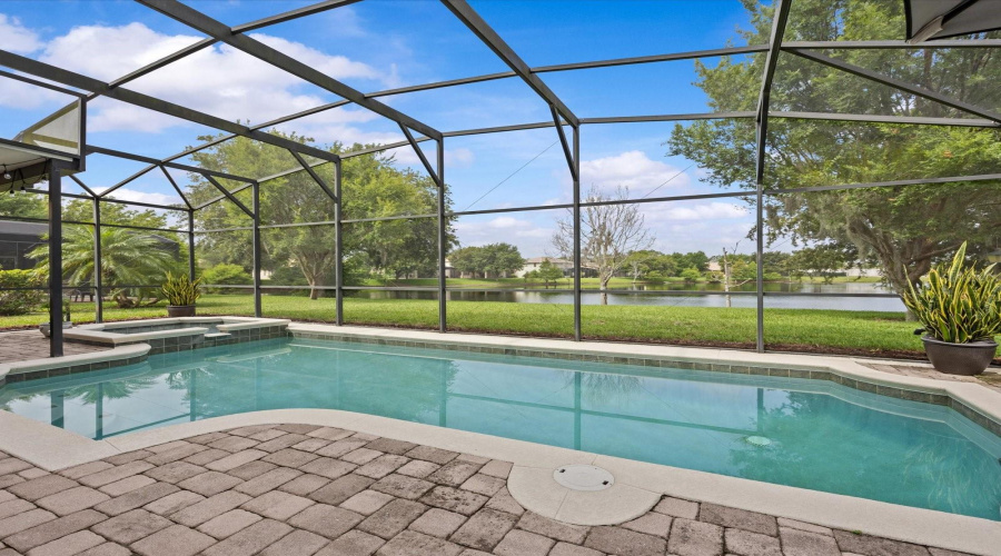 Block Paved Deck Area With Fabulous View!