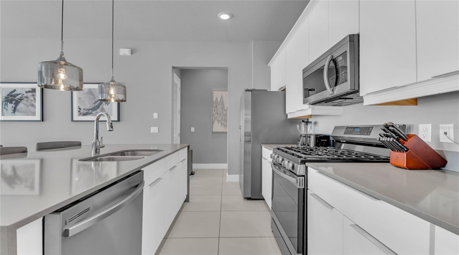 Reunion, Florida 34747, 3 Bedrooms Bedrooms, ,3 Bathroomsbathrooms,Residential,For Sale,Sandy Ridge,Mfro6316173