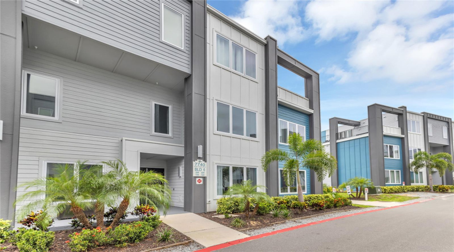 Reunion, Florida 34747, 3 Bedrooms Bedrooms, ,3 Bathroomsbathrooms,Residential,For Sale,Sandy Ridge,Mfro6316173