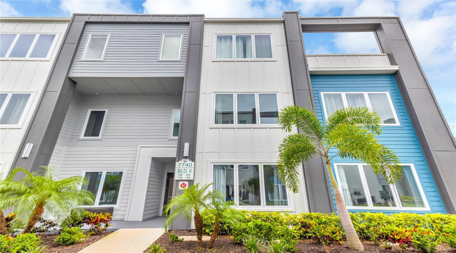 Reunion, Florida 34747, 3 Bedrooms Bedrooms, ,3 Bathroomsbathrooms,Residential,For Sale,Sandy Ridge,Mfro6316173