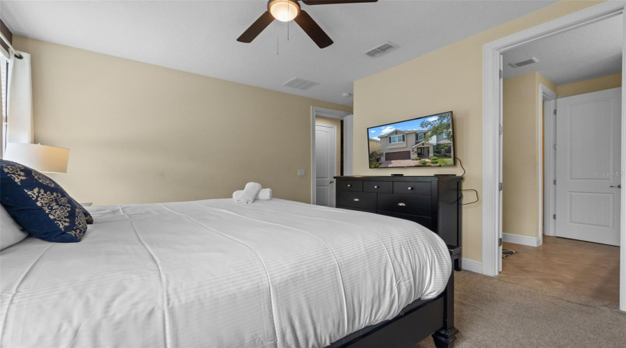 Kissimmee, Florida 34747, 8 Bedrooms Bedrooms, ,7 Bathroomsbathrooms,Residential,For Sale,Lasso,Mfrs5128532