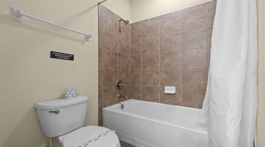 Kissimmee, Florida 34747, 8 Bedrooms Bedrooms, ,7 Bathroomsbathrooms,Residential,For Sale,Lasso,Mfrs5128532