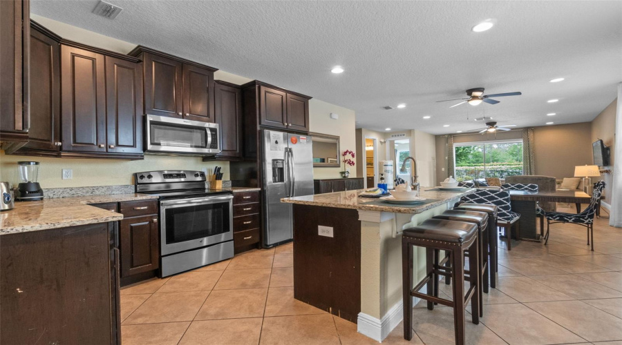 Kissimmee, Florida 34747, 8 Bedrooms Bedrooms, ,7 Bathroomsbathrooms,Residential,For Sale,Lasso,Mfrs5128532