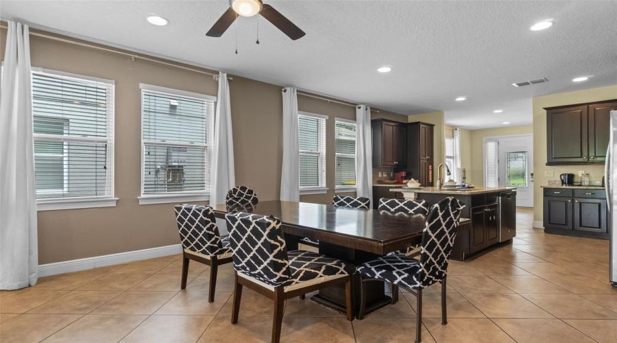Kissimmee, Florida 34747, 8 Bedrooms Bedrooms, ,7 Bathroomsbathrooms,Residential,For Sale,Lasso,Mfrs5128532