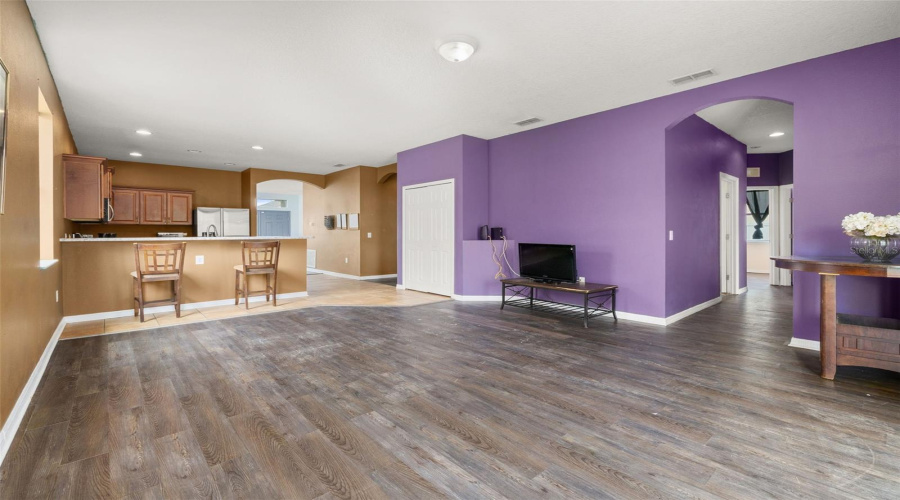 Davenport, Florida 33837, 4 Bedrooms Bedrooms, ,2 Bathroomsbathrooms,Residential,For Sale,Highland Meadows,Mfrs5128530