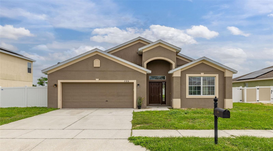 Davenport, Florida 33837, 4 Bedrooms Bedrooms, ,2 Bathroomsbathrooms,Residential,For Sale,Highland Meadows,Mfrs5128530