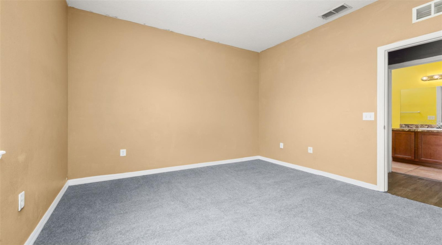 Davenport, Florida 33837, 4 Bedrooms Bedrooms, ,2 Bathroomsbathrooms,Residential,For Sale,Highland Meadows,Mfrs5128530