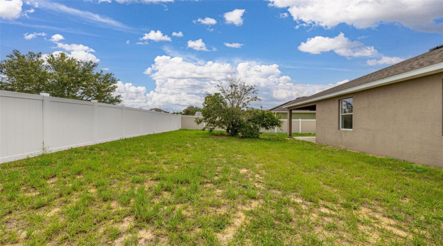 Davenport, Florida 33837, 4 Bedrooms Bedrooms, ,2 Bathroomsbathrooms,Residential,For Sale,Highland Meadows,Mfrs5128530