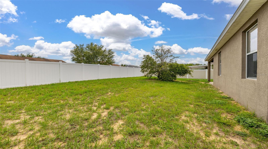 Davenport, Florida 33837, 4 Bedrooms Bedrooms, ,2 Bathroomsbathrooms,Residential,For Sale,Highland Meadows,Mfrs5128530
