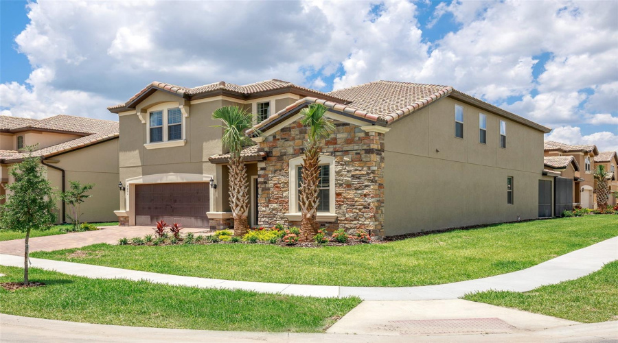 Kissimmee, Florida 34747, 8 Bedrooms Bedrooms, ,6 Bathroomsbathrooms,Residential,For Sale,Corcovado,Mfro6316249