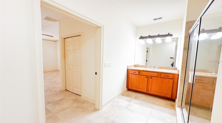 DAVENPORT, Florida 33897, 4 Bedrooms Bedrooms, ,3 BathroomsBathrooms,Residential,For Sale,BELLA VISTA,MFRO6313342
